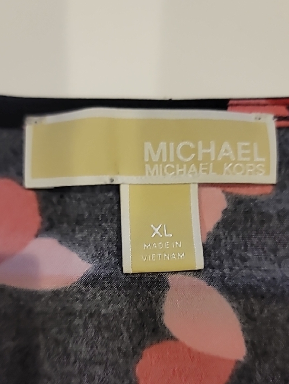 MICHAEL Michael Kors Black Blouse with Red and Pink Petal Print XL - Picture 8 of 12